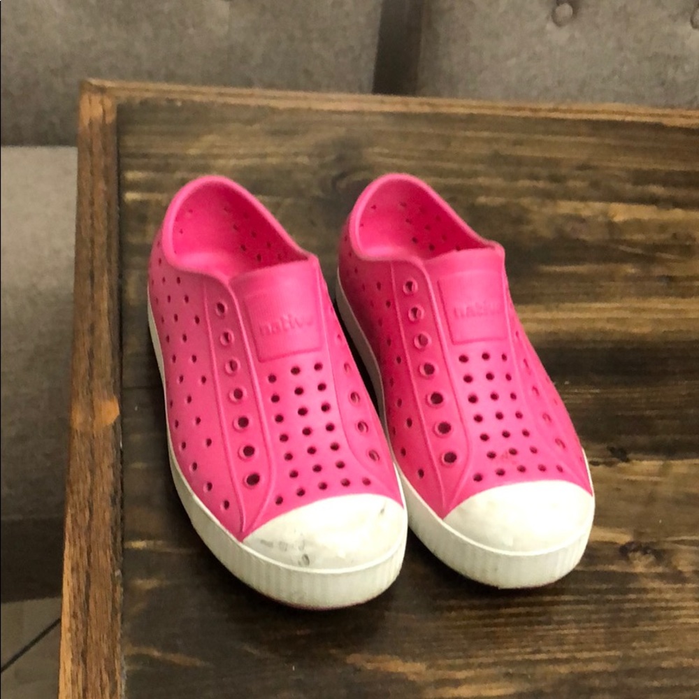 Native girls shoes size c12